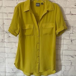 NEW YORK & COMPANY SOHO JEANS NEON YELLOW BLOUSE SIZE SMALL